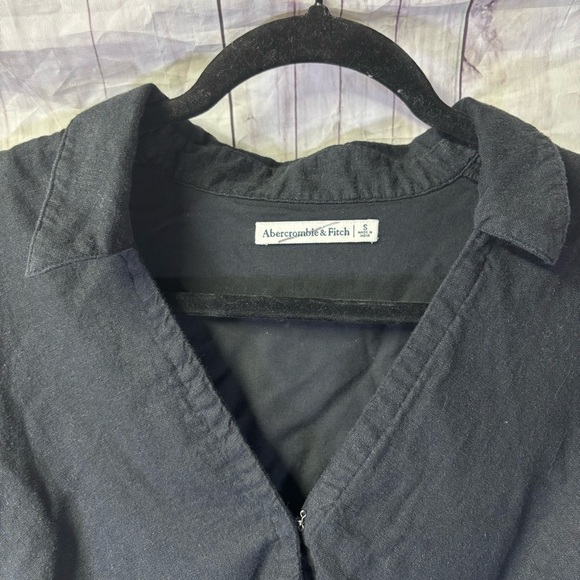 Abercrombie & Fitch Linen Cut Out Black Short Sleeve Dress
Small - Picture 3 of 8